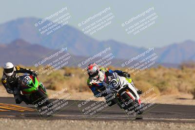 media/Oct-29-2022-CVMA (Sat) [[14c0aa3b66]]/Race 8 Supersport Middleweight/Folder 2/